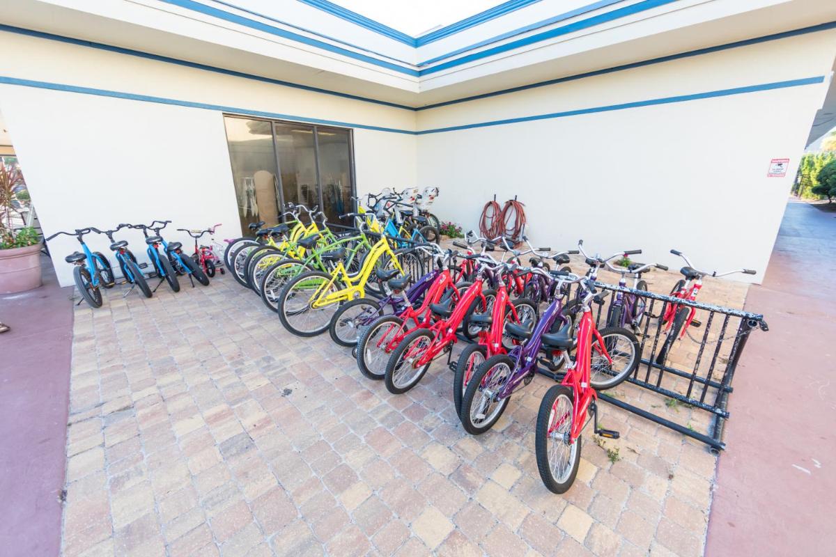 Popular attractions Area Nearby Property